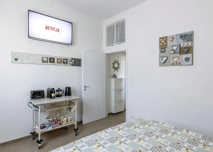 Sissi's [due Passi Dal Mare, Free Wifi] Appartamento